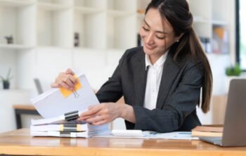 Key Factors to Consider when Choosing the Right Phoneword Company for Your Business